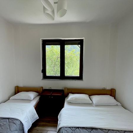 Lazer Cardaku Guesthouse Valbone Eksteriør bilde