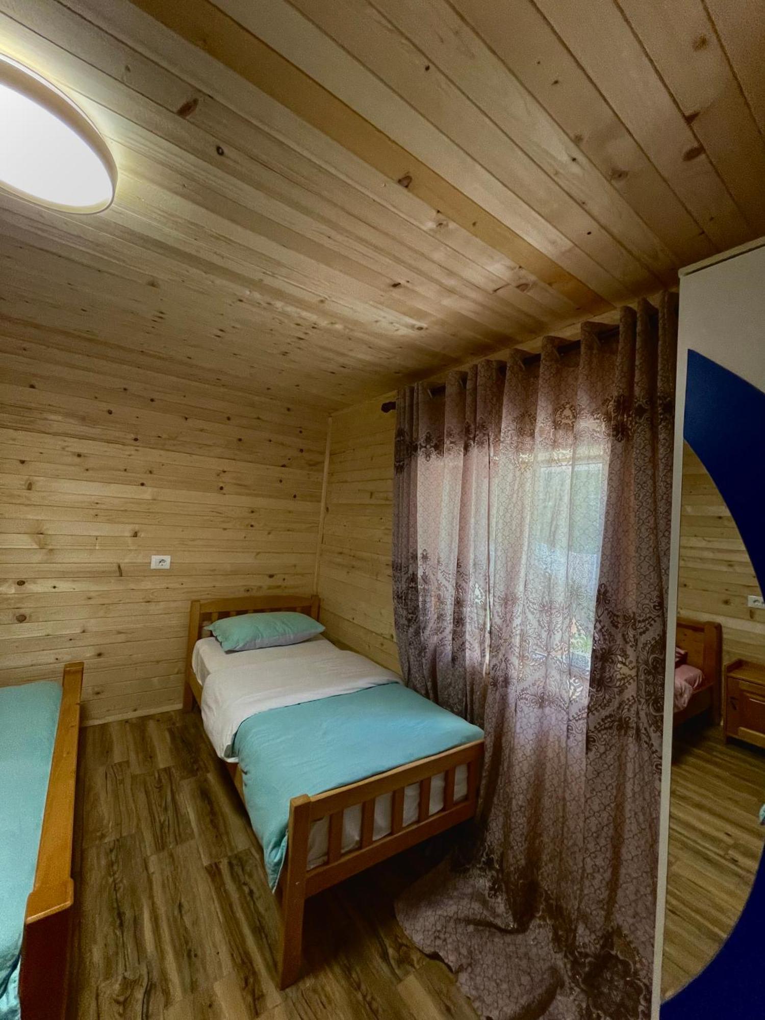 Lazer Cardaku Guesthouse Valbone Eksteriør bilde