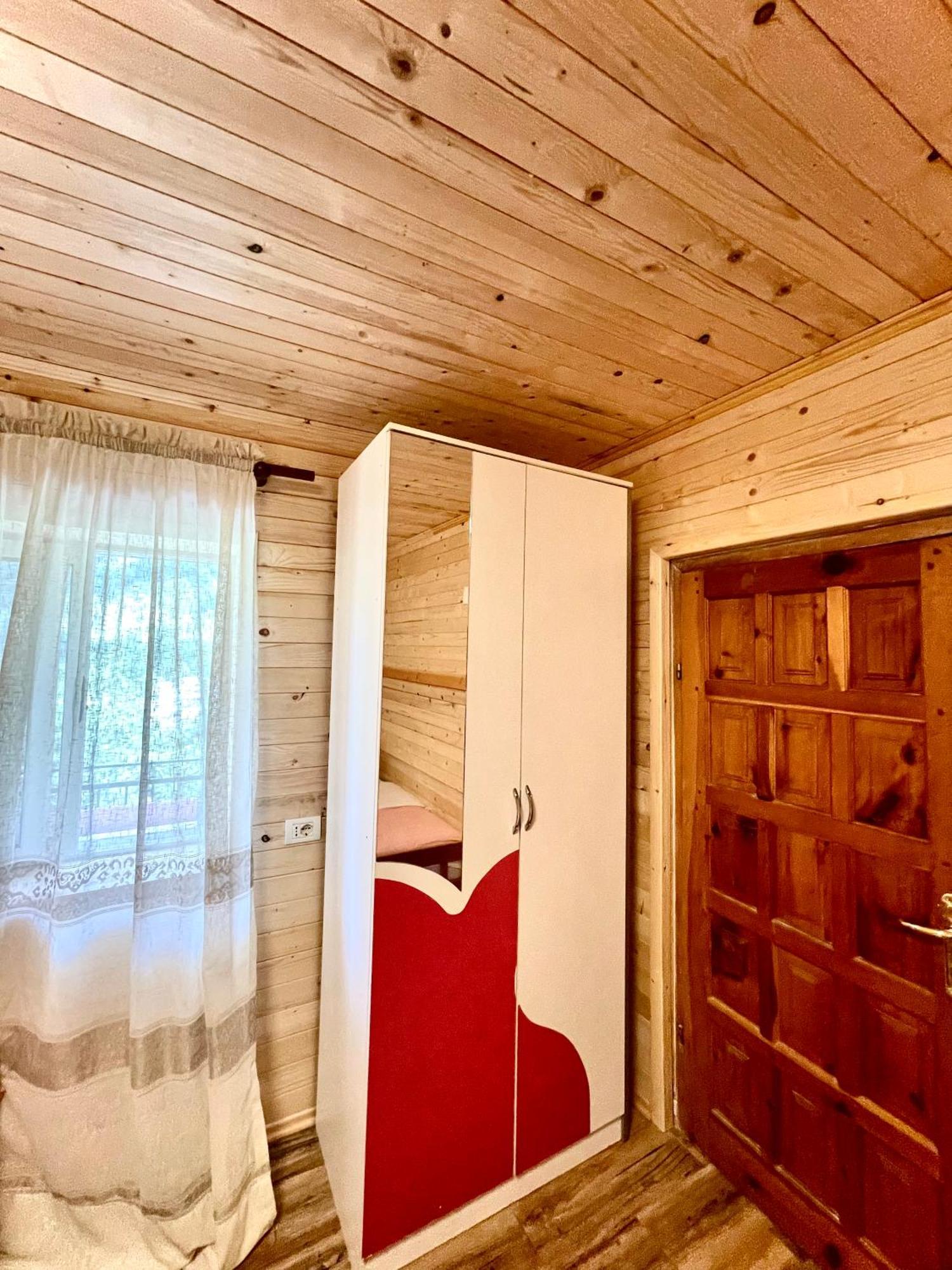 Lazer Cardaku Guesthouse Valbone Eksteriør bilde
